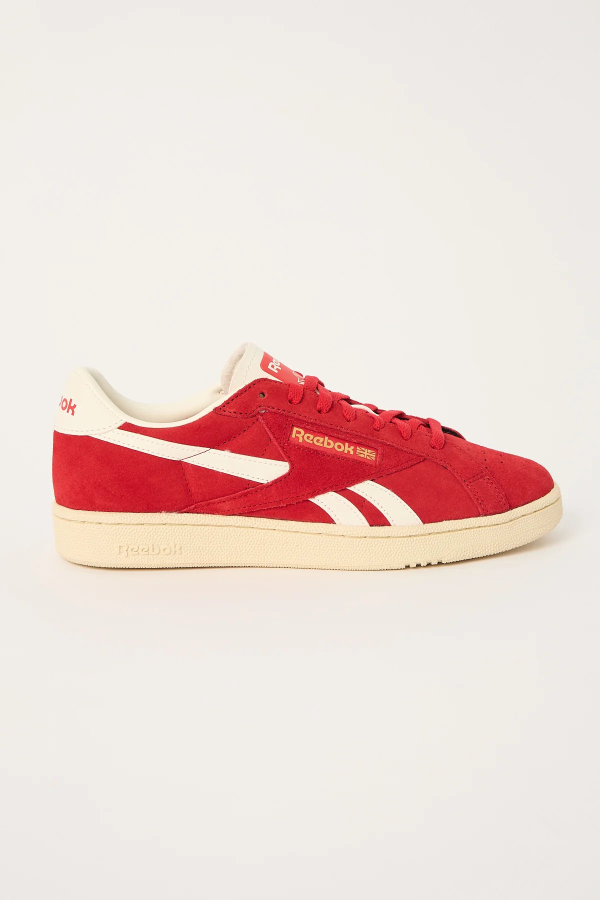 Club C Grounds UK Sneaker Vector Red