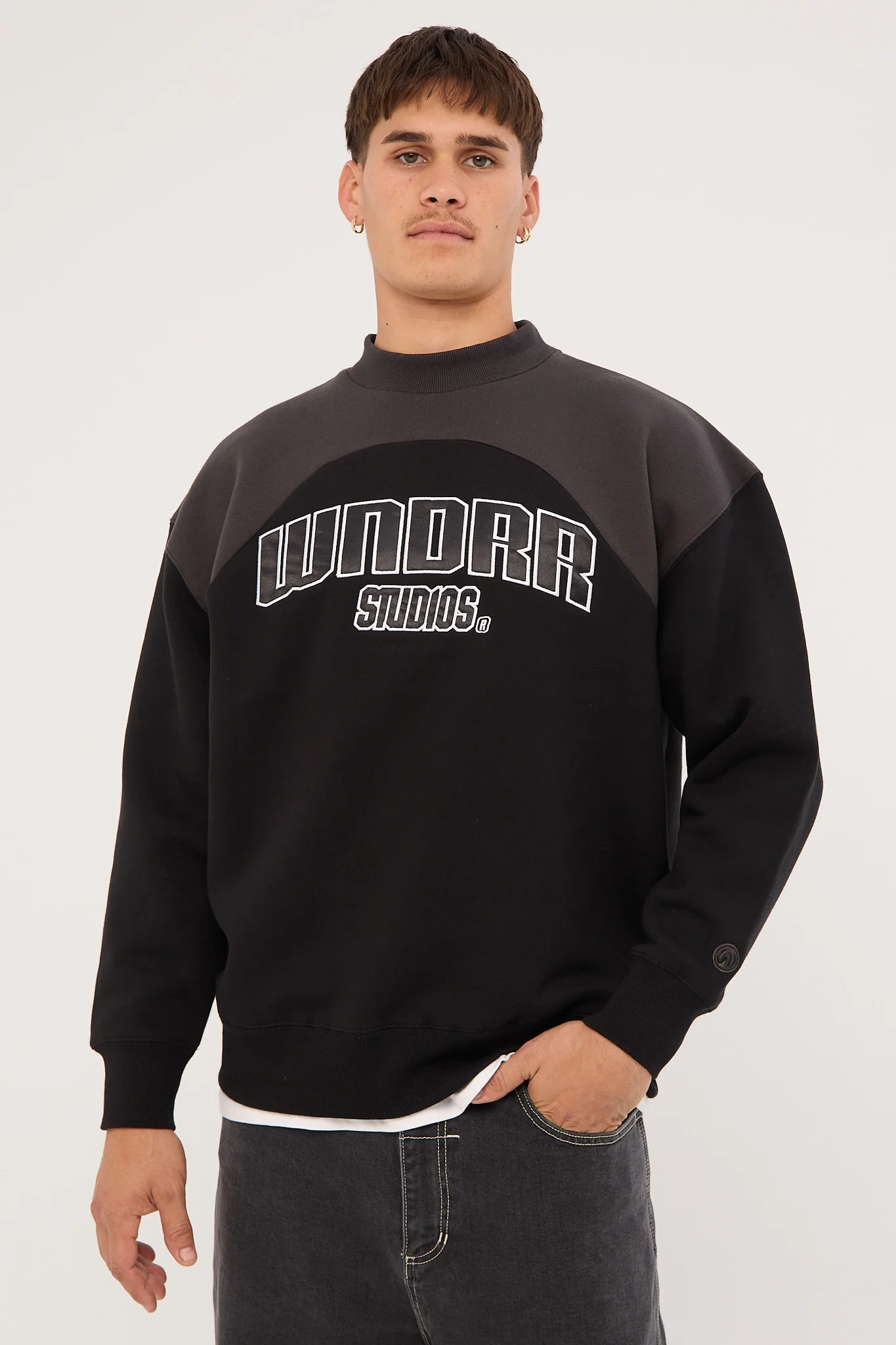 Limitz Panel Crew Sweat Black