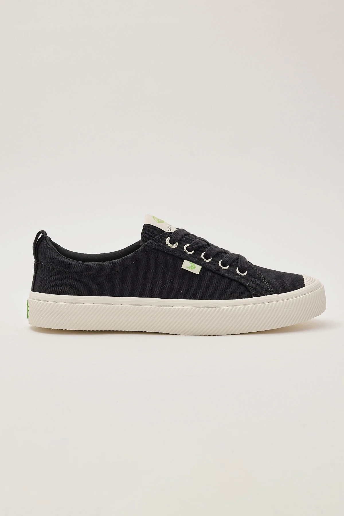 Oca Low Canvas Sneaker Black
