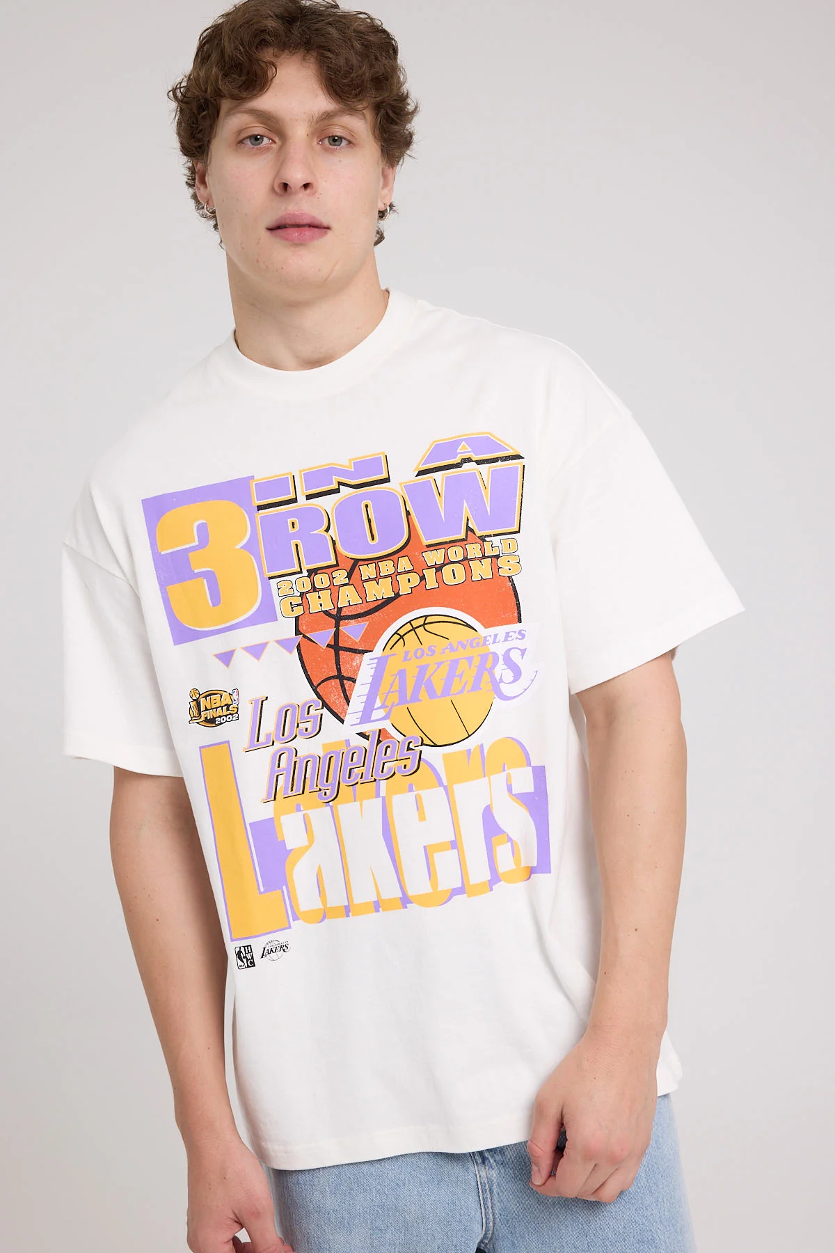 Lakers NBA Champion Tee Vintage White
