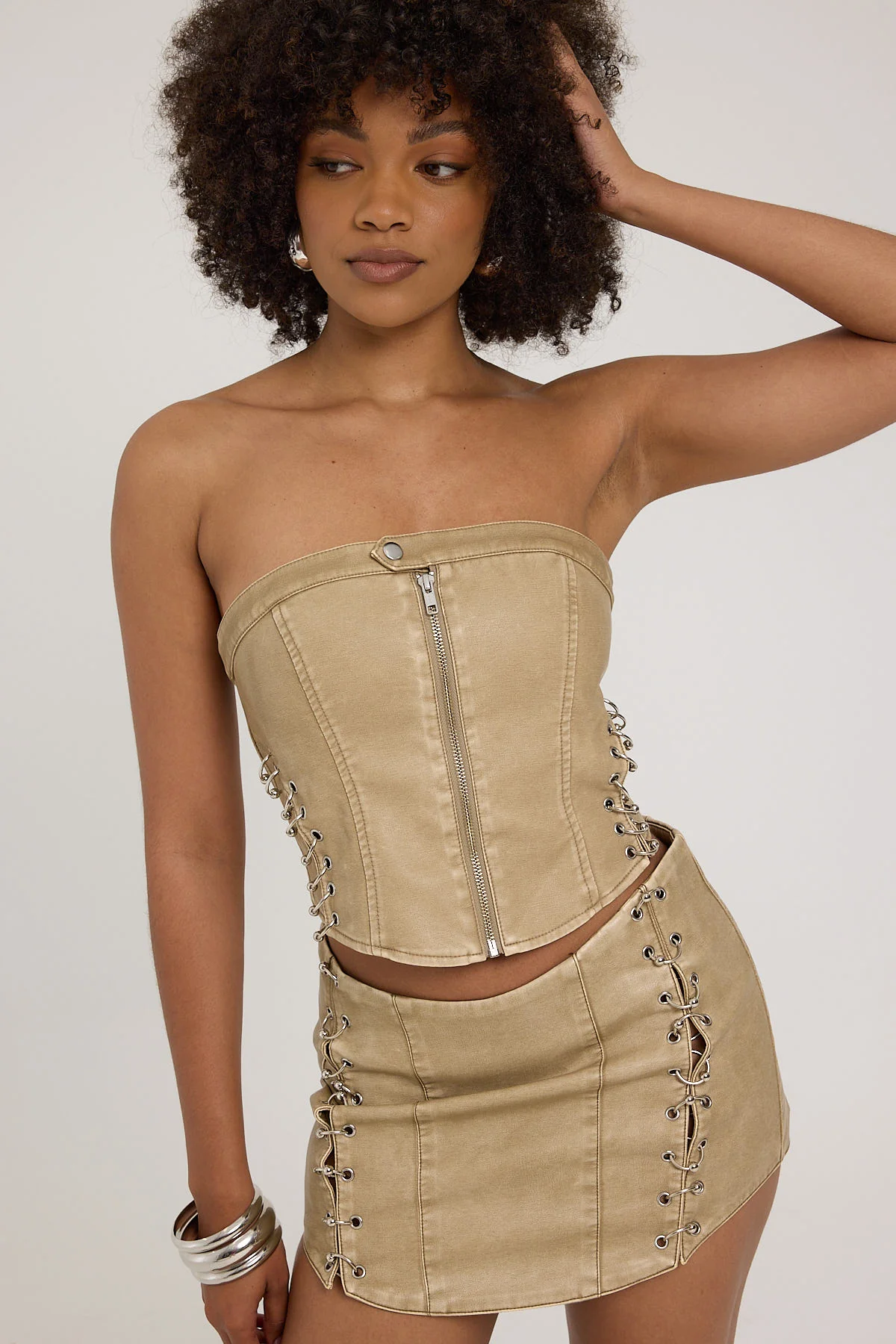 Milla Zip Top Beige