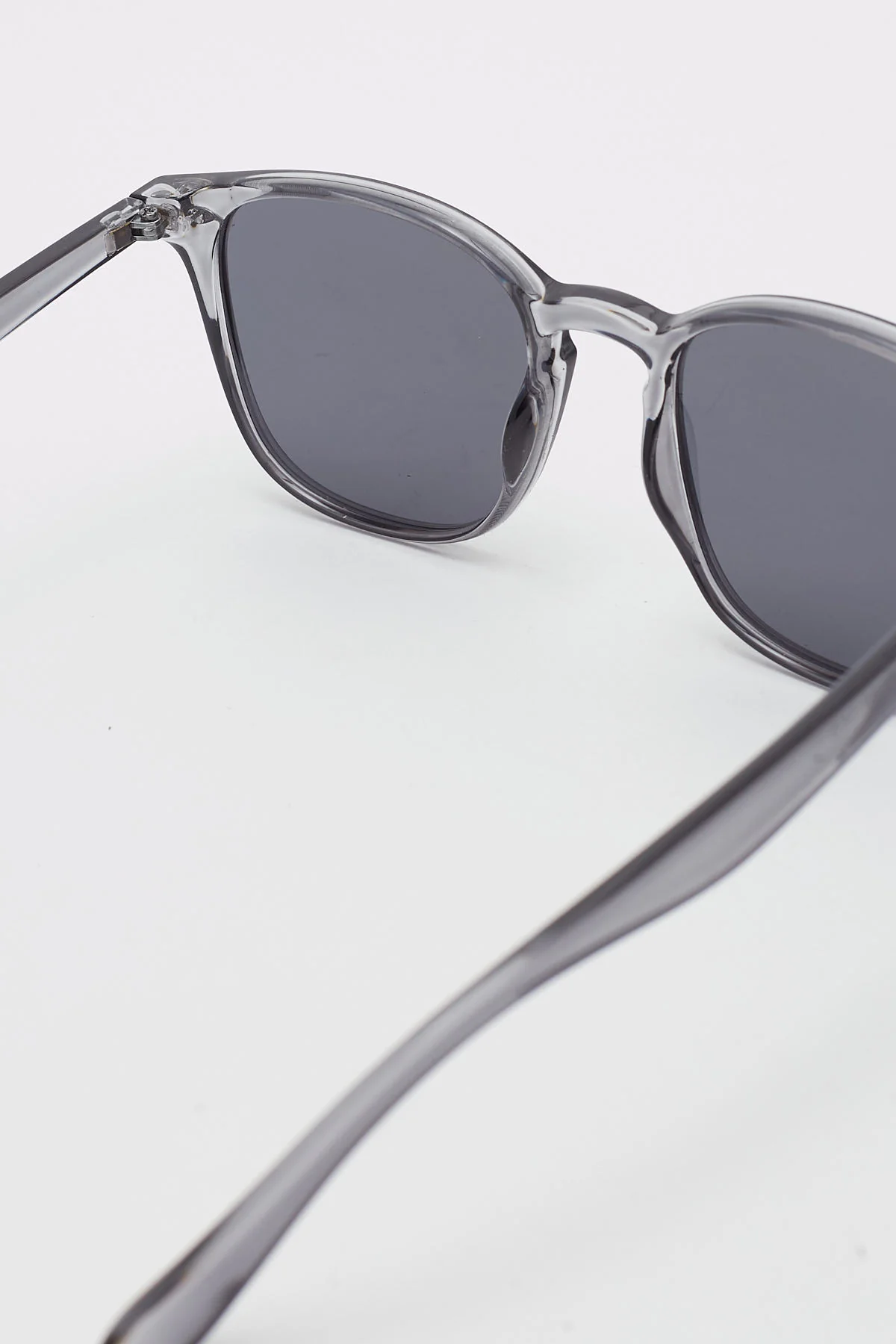 United Crystal Grey 3 United Crystal Grey