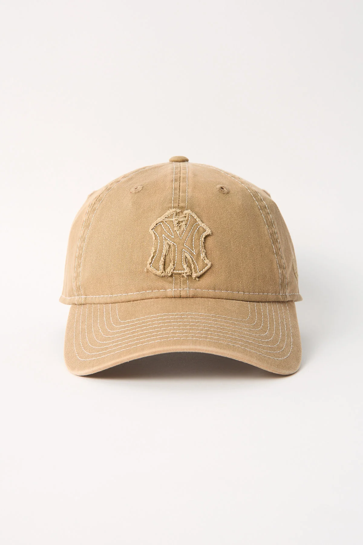 9Twenty Frayed New York Yankees Cap Beige/Khaki