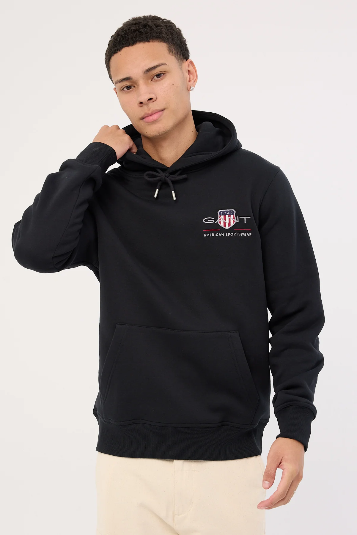 Reg Medium Archive Shield Hoodie Black