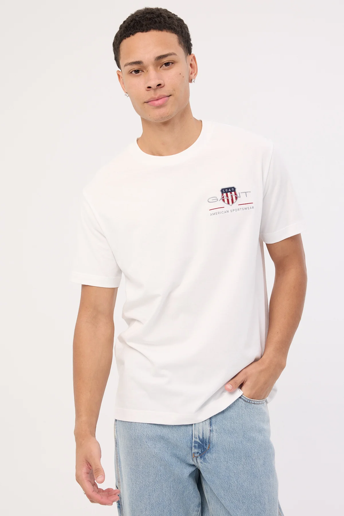 Reg Archive Shield Emb SS T-Shirt White