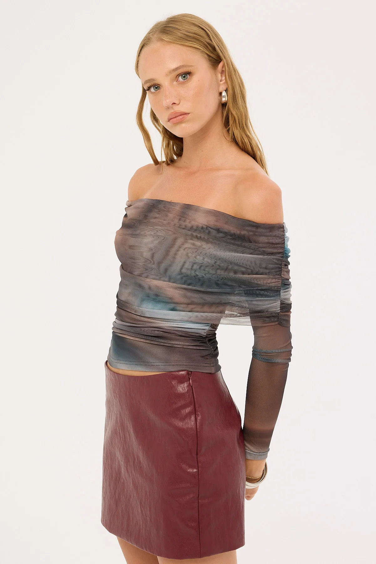 Meteor Elyse Off Shoulder Recycled Top Blur Print 4 Meteor Elyse Off Shoulder Recycled Top Blur Print