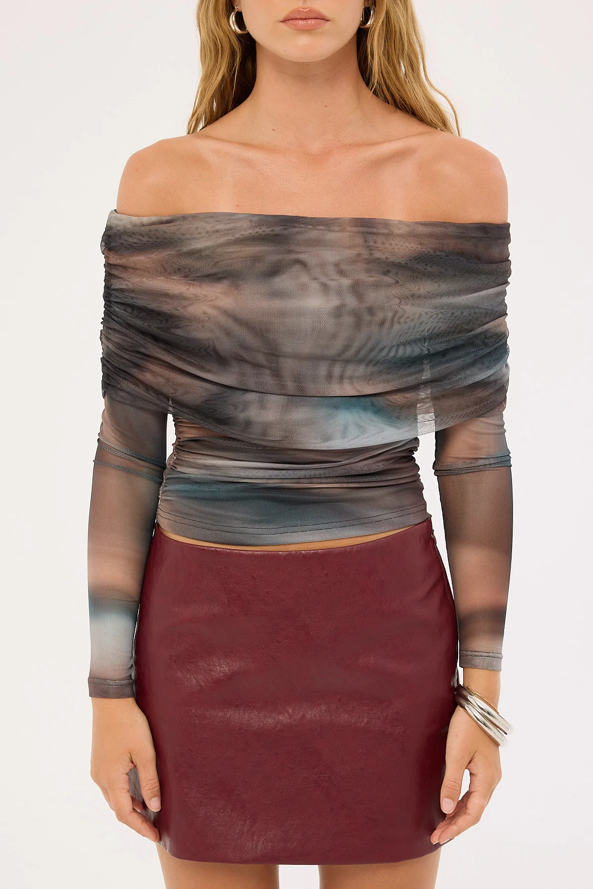 Meteor Elyse Off Shoulder Recycled Top Blur Print 6 Meteor Elyse Off Shoulder Recycled Top Blur Print