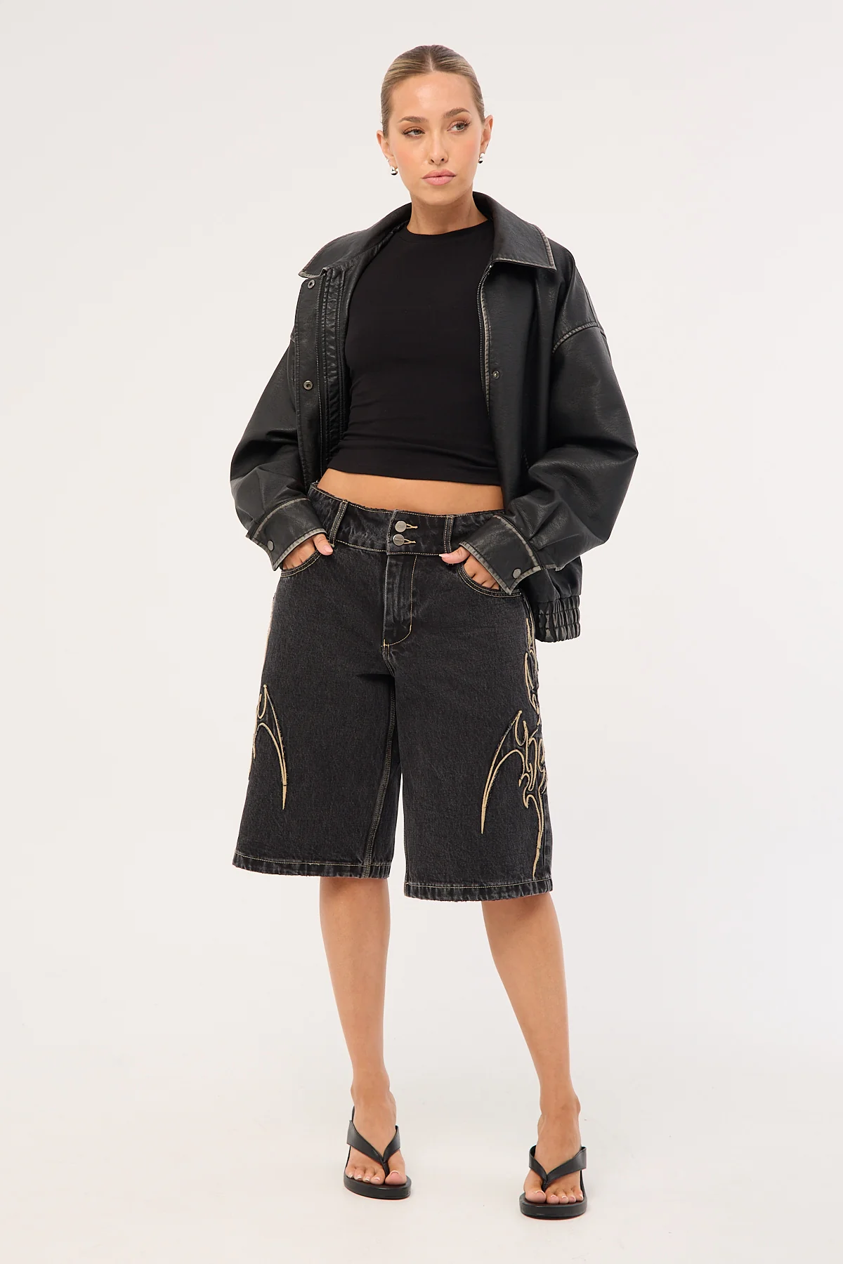 At Peace 00s Big Baggy Short Black Rinse