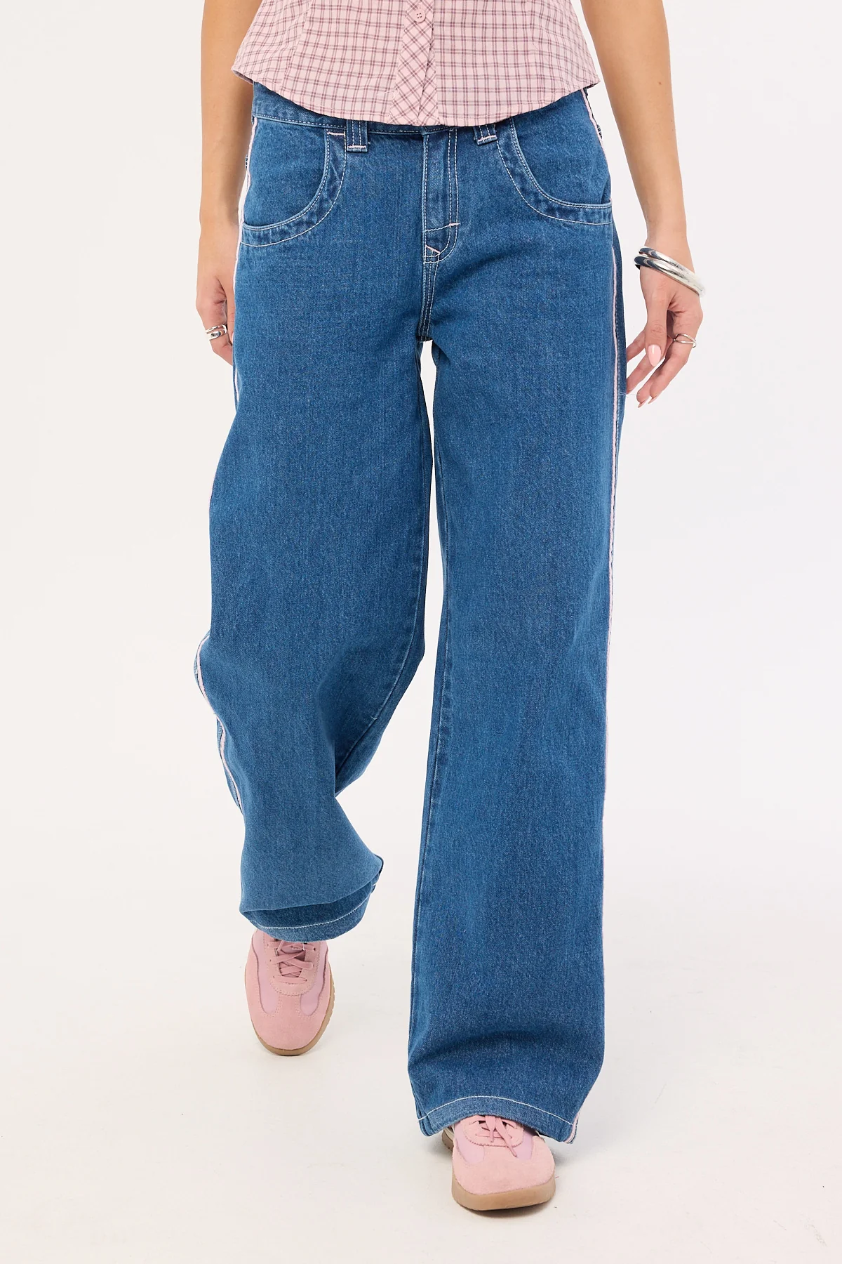 Flip Mommy Low Rise Wide Leg Jean Authentic Blue/ Pink 3 Flip Mommy Low Rise Wide Leg Jean Authentic Blue/ Pink