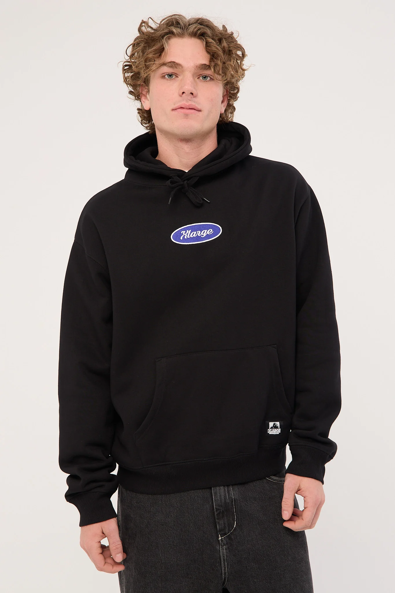 Oval Script Hood Black