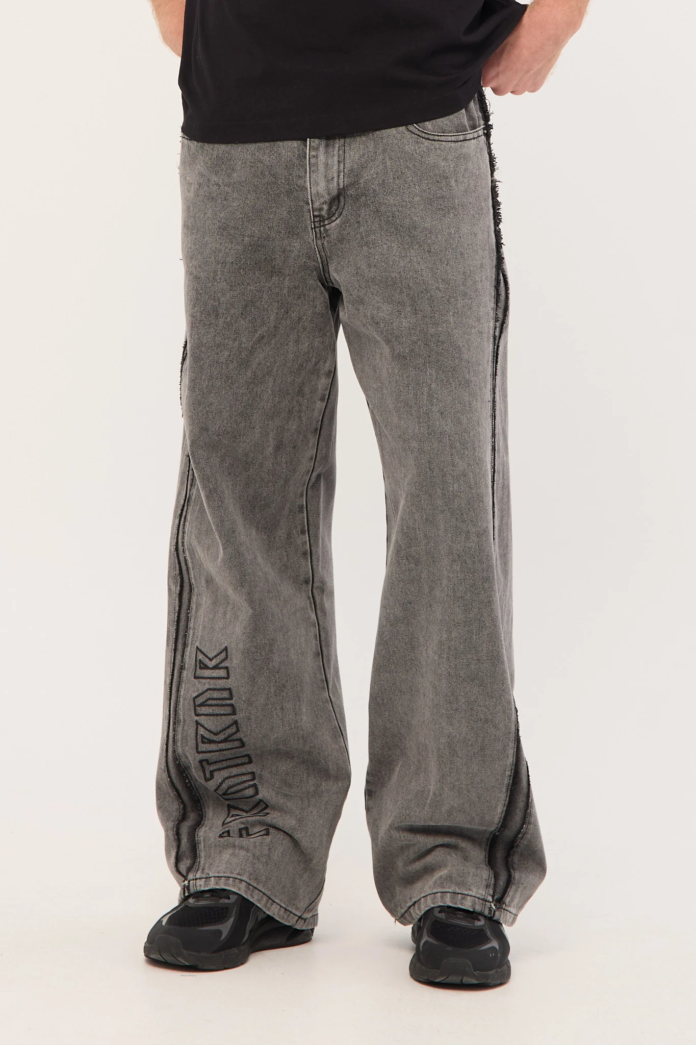 FRNTRNR Baggy Jean Washed Black 2 FRNTRNR Baggy Jean Washed Black