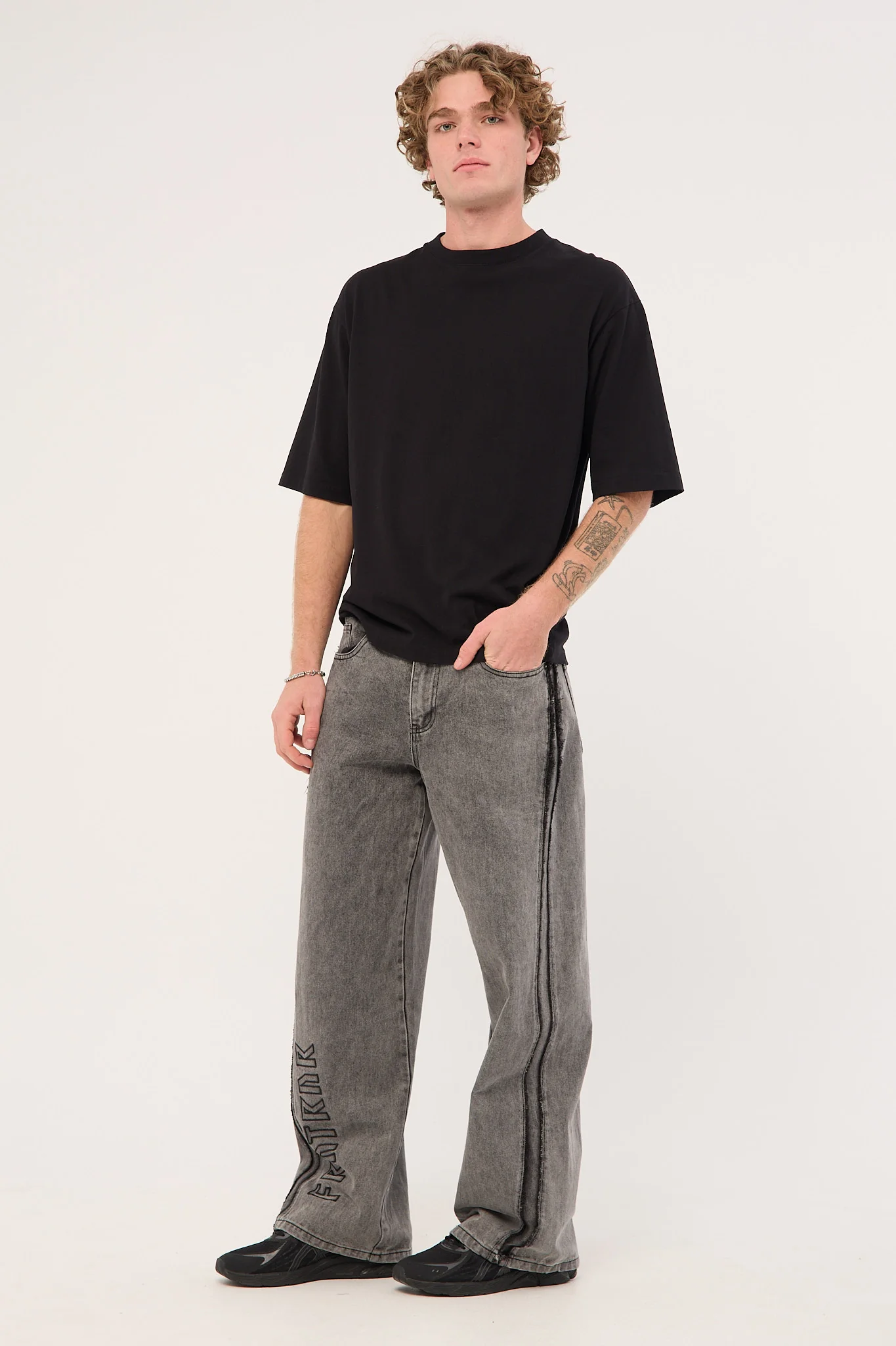 FRNTRNR Baggy Jean Washed Black 3 FRNTRNR Baggy Jean Washed Black