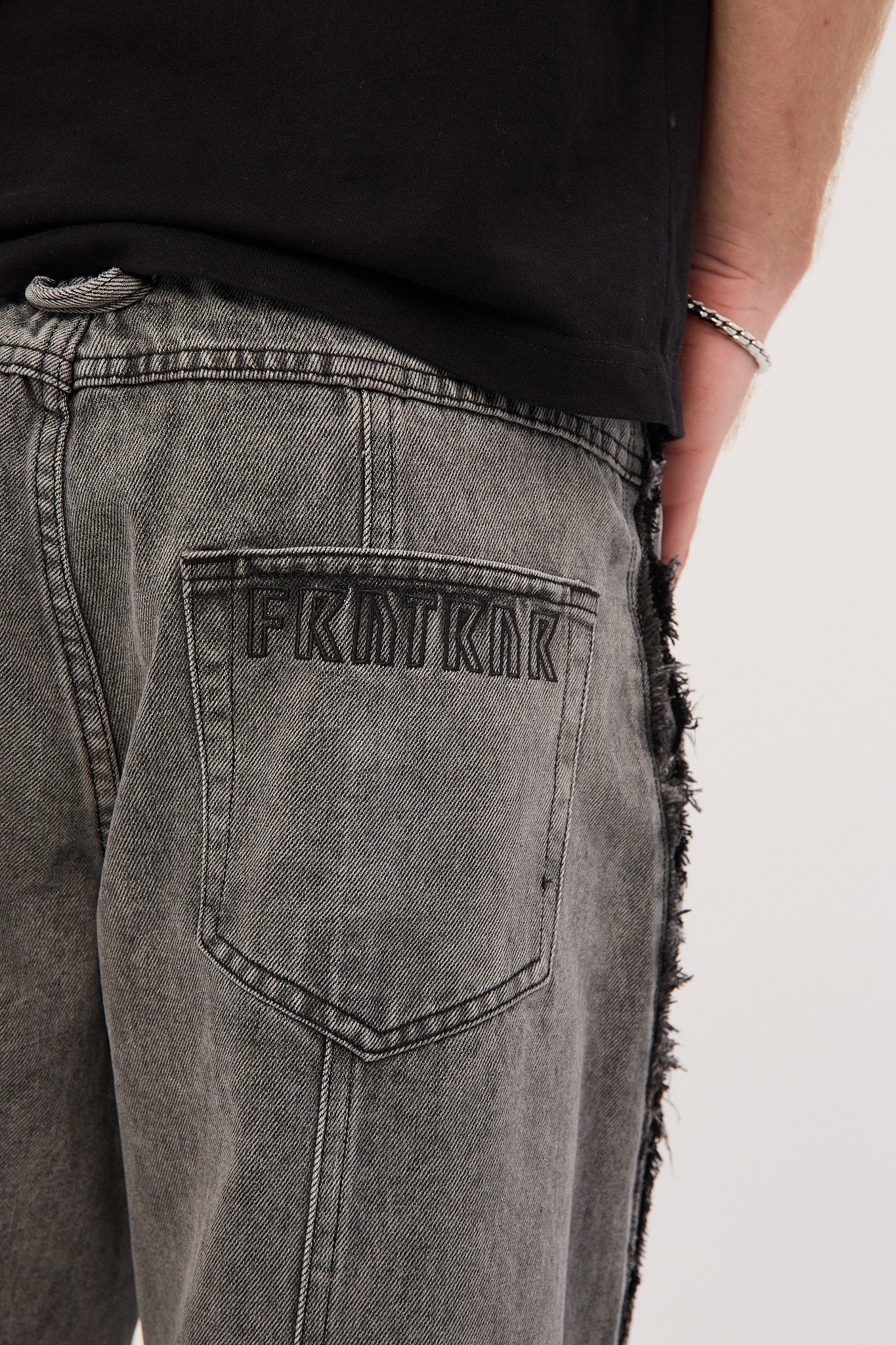 FRNTRNR Baggy Jean Washed Black 6 FRNTRNR Baggy Jean Washed Black