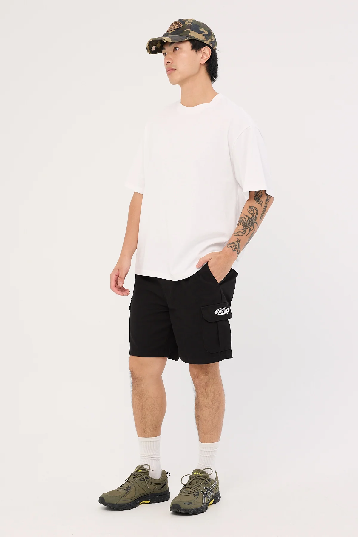 Bueno Elastic Cargo Short Black