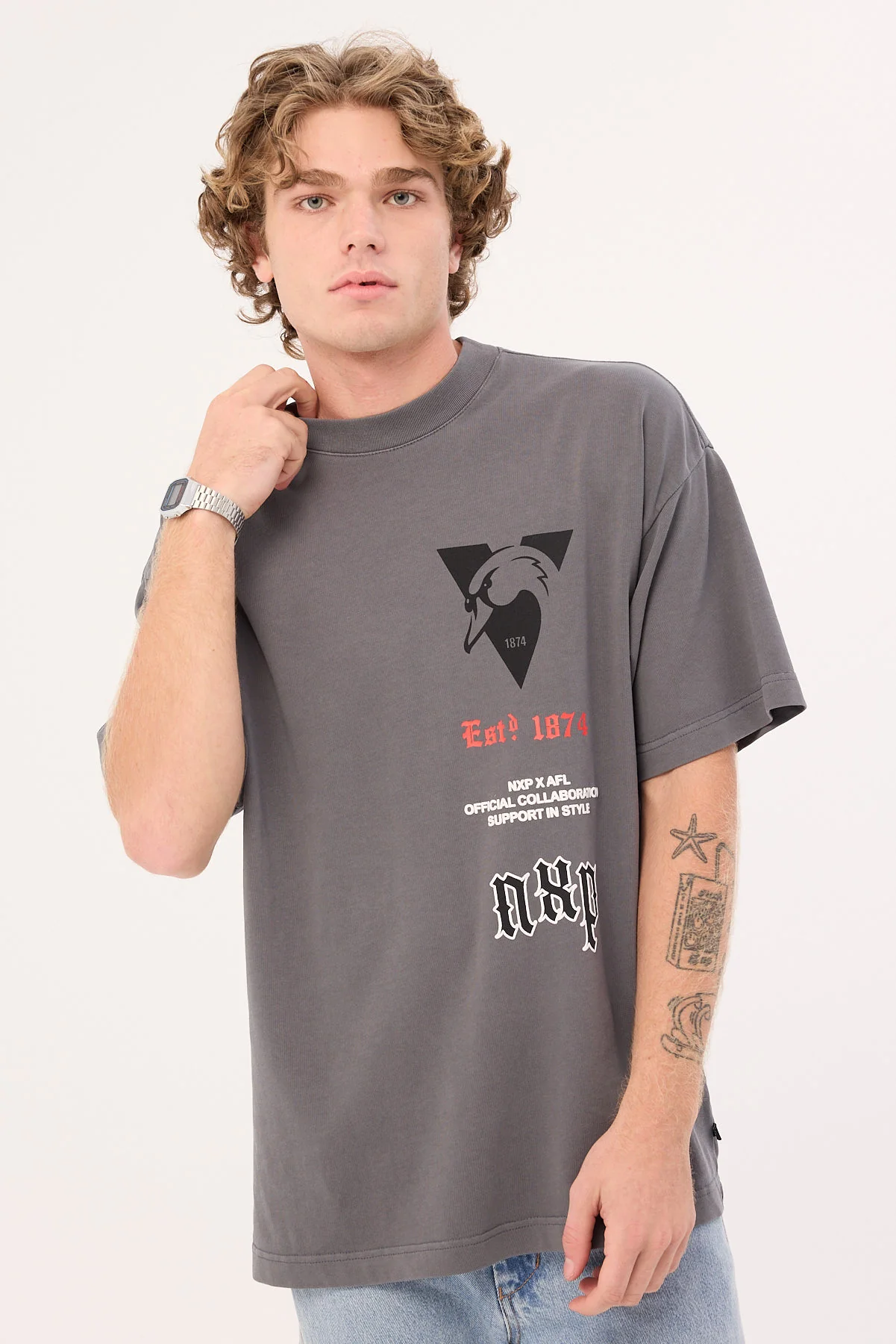 Sydney Stack Tee Pigment Charcoal
